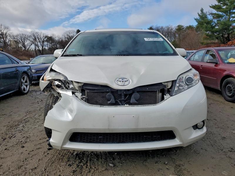 2017 Toyota Sienna VIN 5TDDZ3DC8HS153036 COPART salvage auction — FRONT END, Other, sold $2,550 on 2026-07-10 (photo 5)
