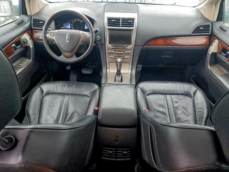 2014 Lincoln Mkx VIN 2LMDJ8JK0EBL13911 COPART salvage auction — FRONT END, Fl - Cert Of Title Slvg Rebuildable, sold $425 on 2026-07-09 (photo 8)