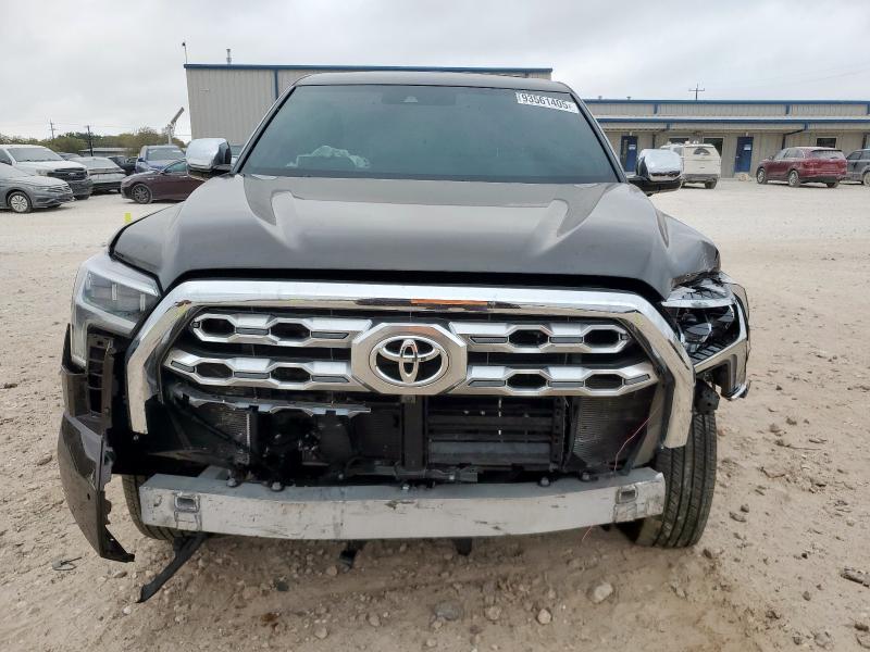 2025 Toyota Tundra VIN 5TFMA5DB7SX305948 COPART salvage auction — Side, TX - SALVAGE VEHICLE TITLE, sold $29,500 on 2025-12-31 (photo 5)