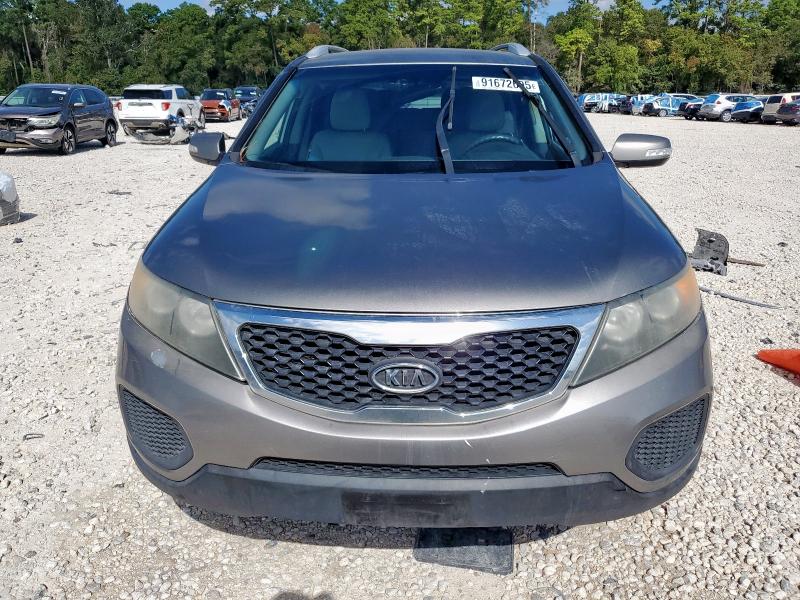 2011 Kia Sorento VIN 5XYKT4A29BG067202 COPART salvage auction — SIDE, Tx - Salvage Vehicle Title, sold $850 on 2026-07-10 (photo 5)