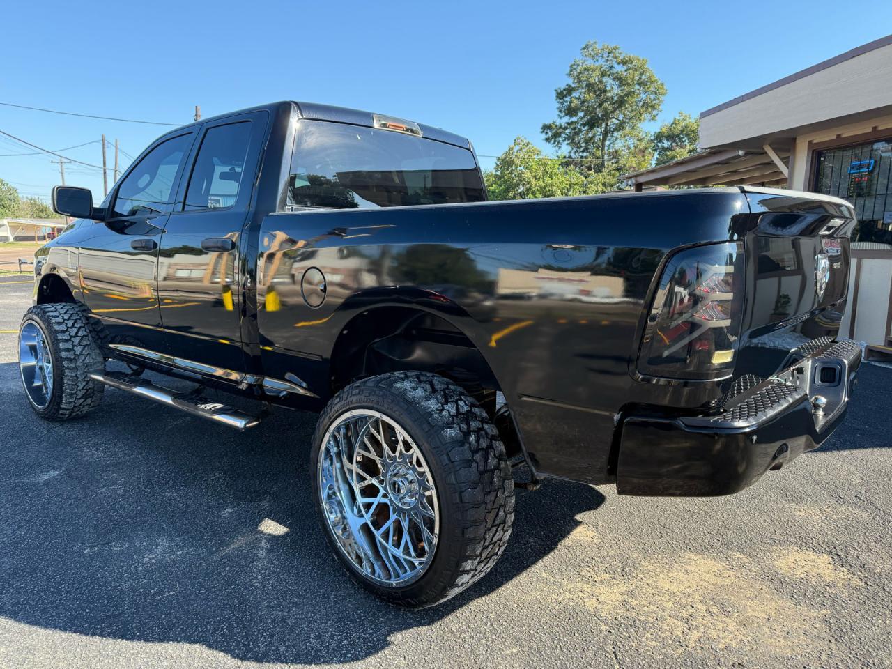 2012 Dodge Ram VIN 1C6RD6FT3CS139068 COPART salvage auction — Minor Dent/Scratches, TX - CERTIFICATE OF TITLE (P), sold $10,600 on 2025-12-03 (photo 3)