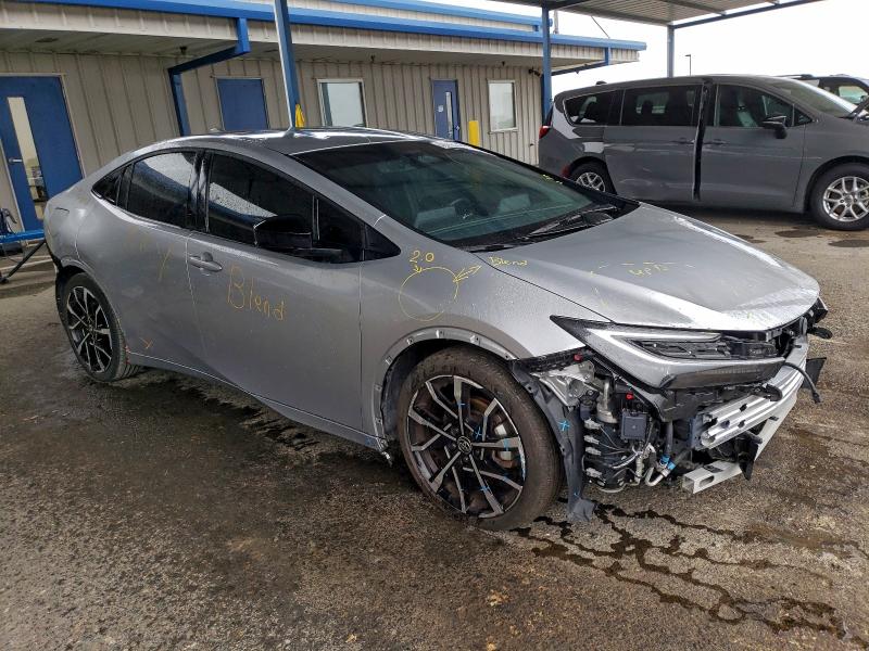 2024 Toyota Prius prime VIN JTDACACU6R3025125 COPART salvage auction — FRONT END, CA - CERTIFICATE OF TITLE, sold $17,900 on 2026-08-06 (photo 4)