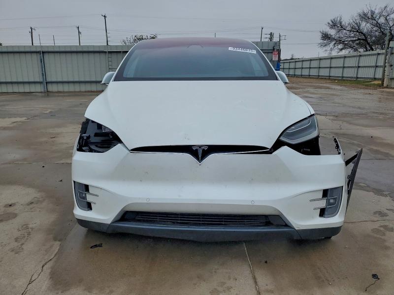 2020 Tesla Model x VIN 5YJXCDE2XLF271970 COPART salvage auction — UNDERCARRIAGE, Tx - Salvage Vehicle Title, sold $11,000 on 2026-07-08 (photo 5)