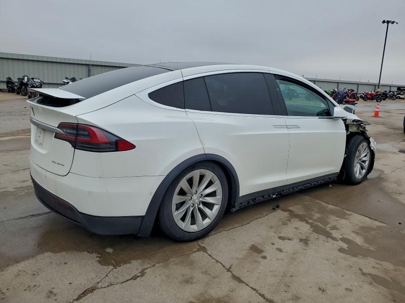 2020 Tesla Model x VIN 5YJXCDE2XLF271970 COPART salvage auction — UNDERCARRIAGE, Tx - Salvage Vehicle Title, sold $11,000 on 2026-07-08 (photo 3)