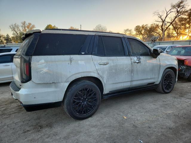 2022 Cadillac Escalade VIN 1GYS4GKL2NR172198 COPART salvage auction — Burn, KS - CERT OF TITLE-SALVAGE, sold $26,750 on 2026-07-01 (photo 3)
