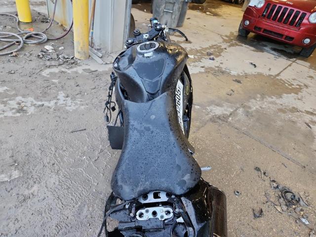 2024 Kawasaki Zx VIN JKBZXVM14RA007341 COPART salvage auction — ROLLOVER, Salvage Title, sold $2,050 on 2026-07-20 (photo 6)