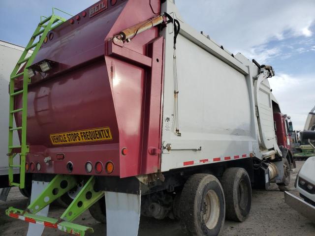 2010 Peterbilt All other VIN 3BPZL00X8AF719964 COPART salvage auction — NORMAL WEAR, CY, sold $900 on 2026-09-04 (photo 4)