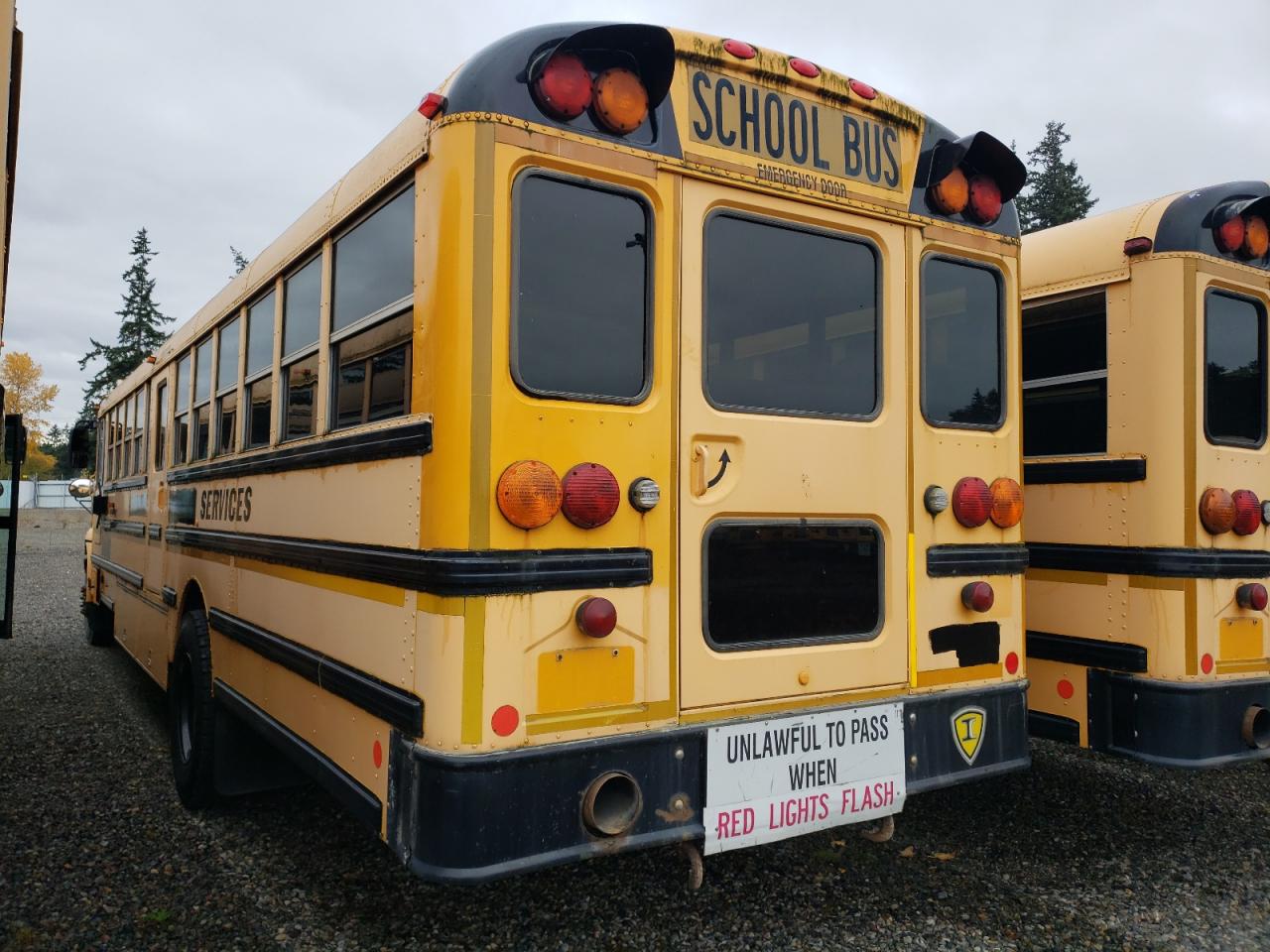 2009 Ic Corporation Ce Series School VIN 4DRBUSKN29B102088 COPART salvage auction — Minor Dent/Scratches, WA - VEHICLE CERT OF OWNERSHIP-TITL, sold $1,000 on 2026-07-08 (photo 3)