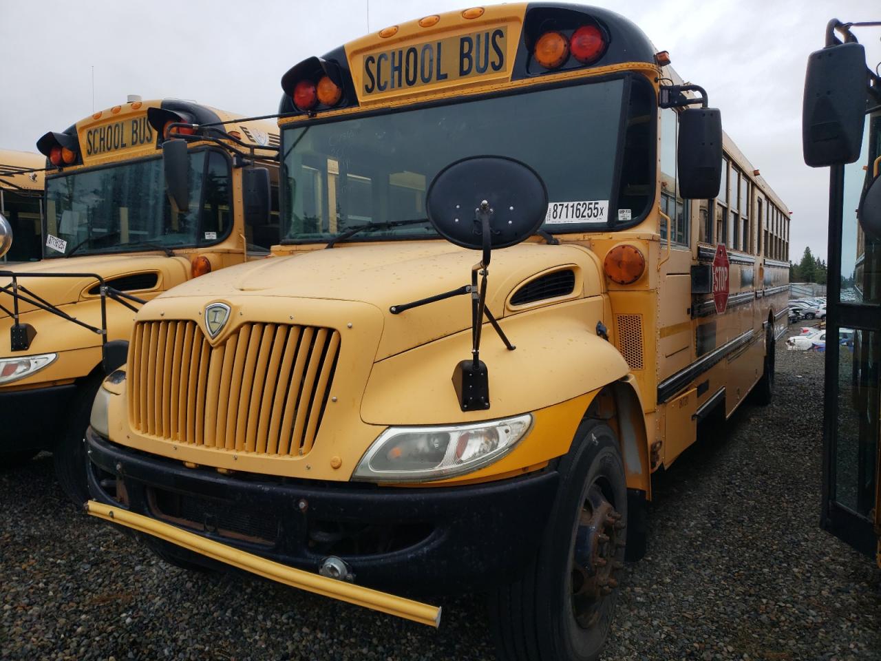 2009 Ic Corporation Ce Series School VIN 4DRBUSKN29B102088 COPART salvage auction — Minor Dent/Scratches, WA - VEHICLE CERT OF OWNERSHIP-TITL, sold $1,000 on 2026-07-08 (photo 2)