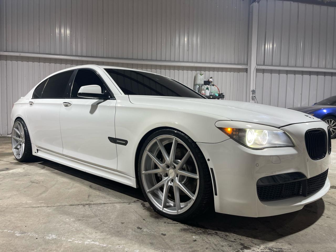 2010 BMW 7er VIN WBAKB8C58ACY64395 COPART salvage auction — Normal Wear, CA - SALVAGE CERTIFICATE (P), sold $23,400 on 2025-11-25 (photo 1)