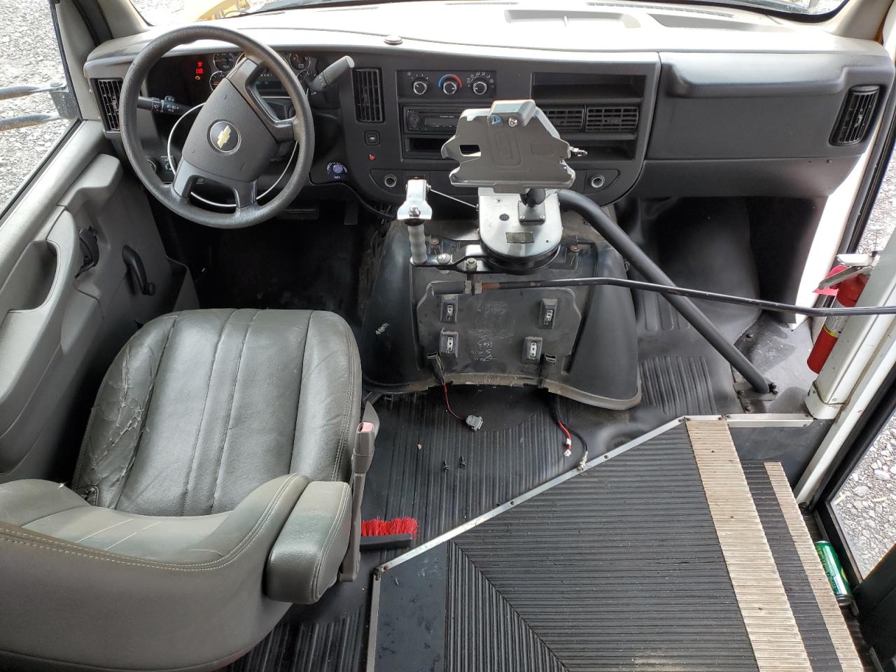 2012 Chevrolet Express 2500 VIN 1GB0G2BA9C1180319 COPART salvage auction — Normal Wear, NY - CERTIFICATE OF TITLE, sold $2,000 on 2026-07-06 (photo 9)