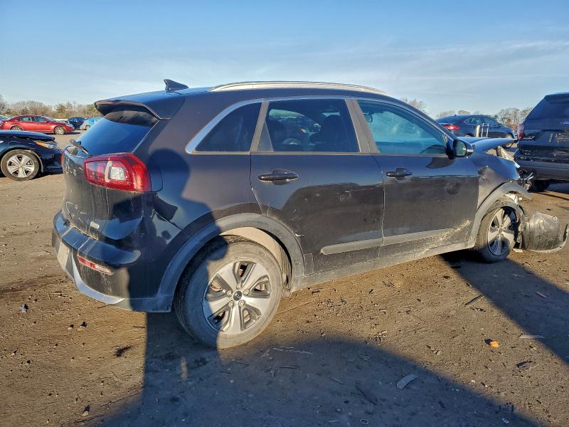 2017 Kia Niro VIN KNDCC3LCXH5047806 COPART salvage auction — FRONT END, Md - Parts Only-No Title Letter, sold $625 on 2026-07-02 (photo 3)