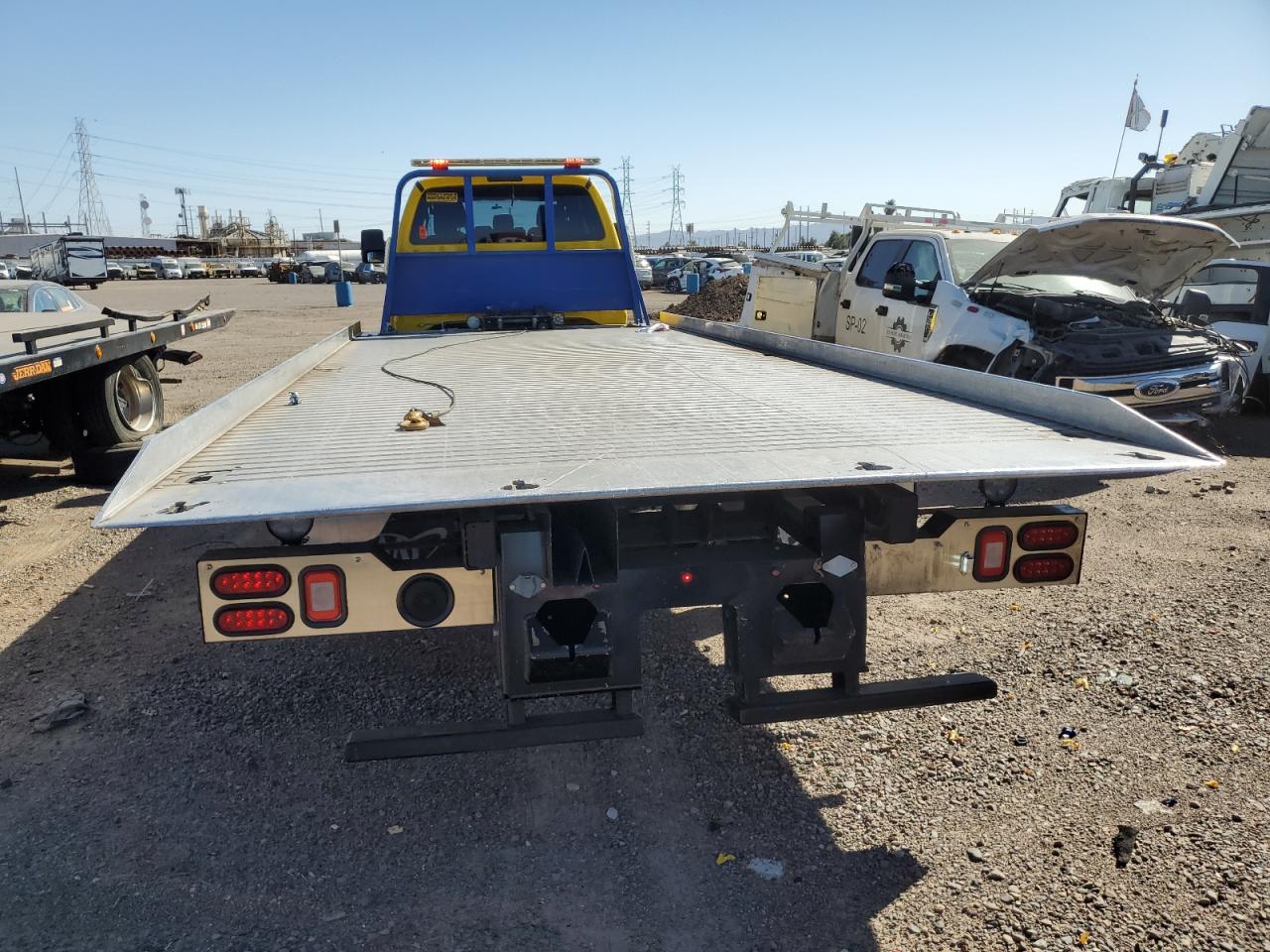 2018 Ford F650-f750 VIN 1FDWX6DE3JDF06832 COPART salvage auction — Normal Wear, AZ - CERTIFICATE OF TITLE (P), sold $28,750 on 2025-11-17 (photo 6)