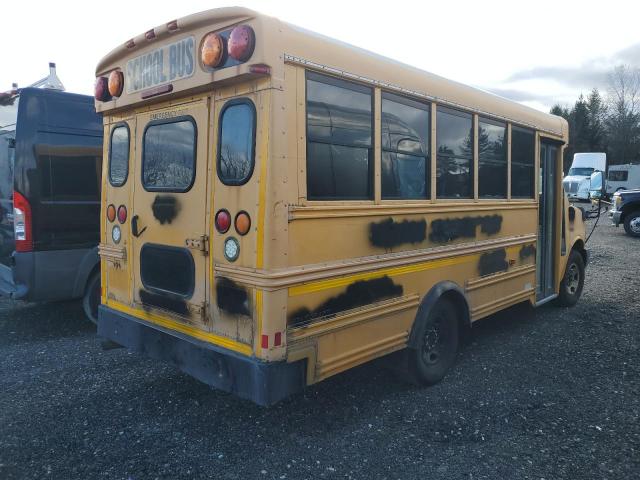2011 Chevrolet Bus VIN 1GBHG31C391155775 COPART salvage auction — MINOR DENT/SCRATCHES, NY - CERTIFICATE OF TITLE, sold $2,500 on 2026-07-09 (photo 3)