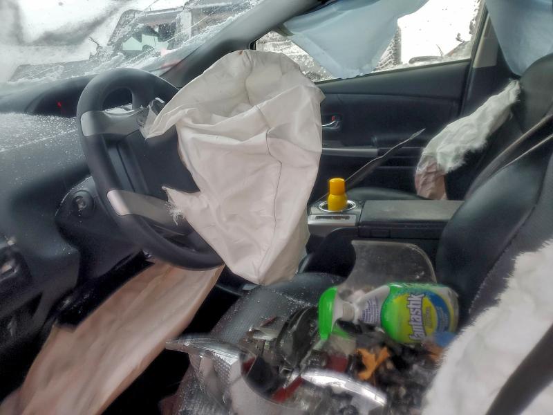 2017 Toyota Prius v VIN JTDZN3EU2HJ061751 COPART salvage auction — FRONT END, Mi - Certificate Of Title, sold $800 on 2026-07-02 (photo 7)