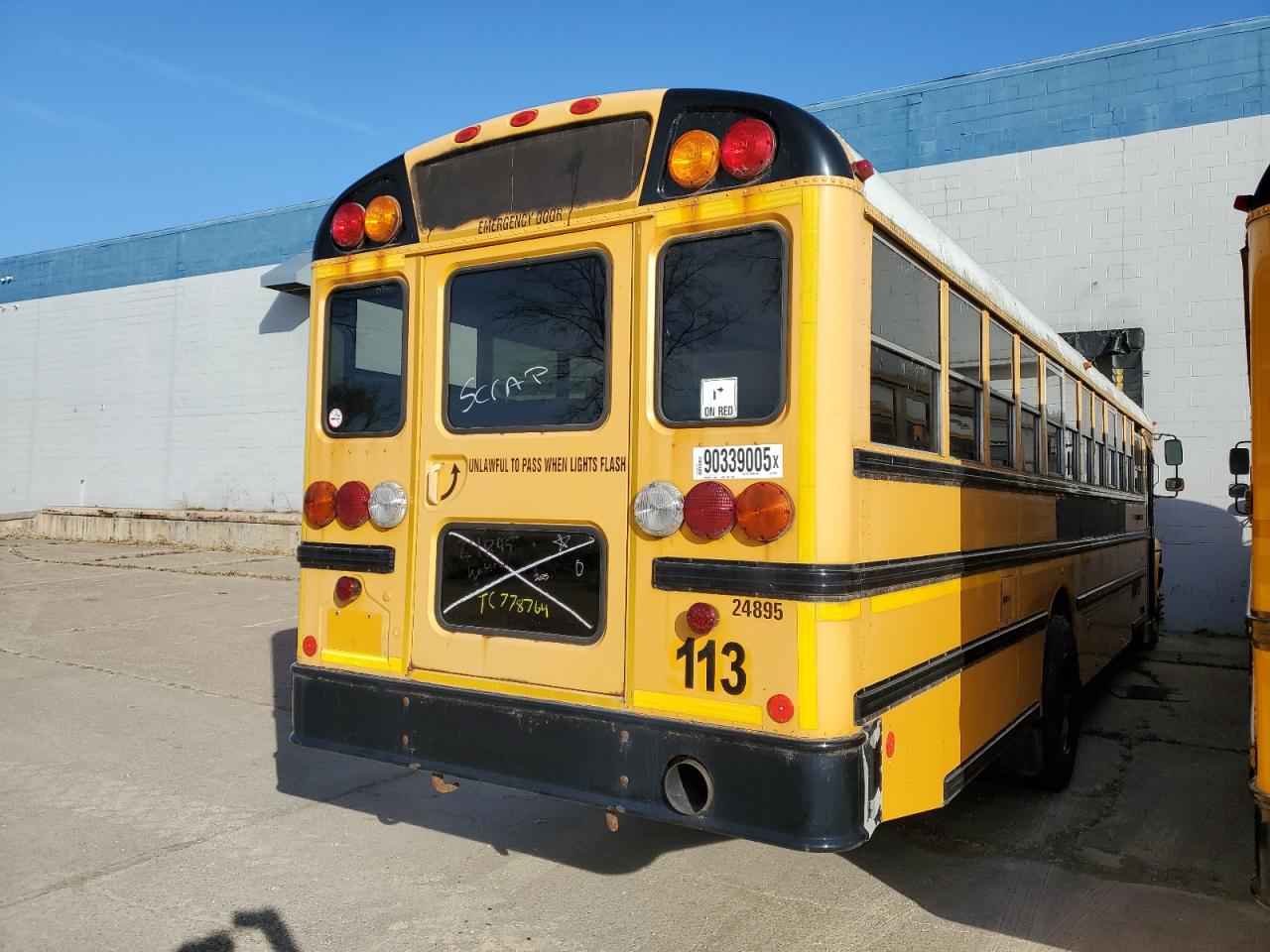 2014 Ic Corporation Ce Series School VIN 4DRBUAAN1EB778764 COPART salvage auction — Minor Dent/Scratches, IA - CERTIFICATE OF TITLE, sold $1,200 on 2026-07-08 (photo 4)