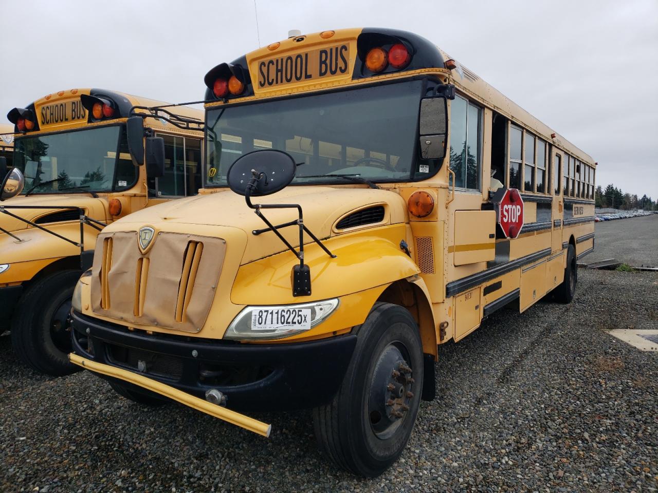 2009 Ic Corporation Ce Series School VIN 4DRBUSKN19B102101 COPART salvage auction — Minor Dent/Scratches, WA - VEHICLE CERT OF OWNERSHIP-TITL, sold $1,000 on 2026-07-08 (photo 2)