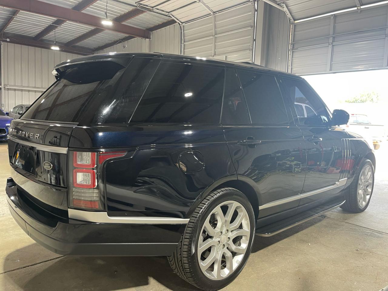 2014 Land rover RANGE ROVER VIN SALGS2TF6EA155229 COPART salvage auction — Normal Wear, TX - DEALER ONLY SALVAGE TITLE (P), sold $27,500 on 2025-12-03 (photo 4)