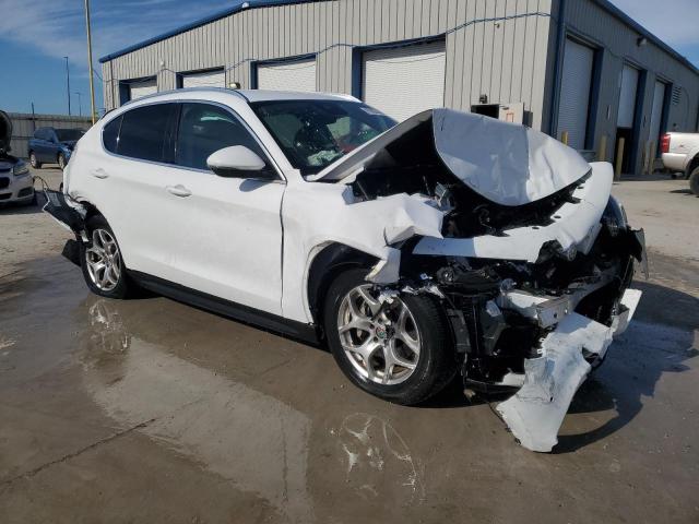 2018 Alfa romeo Stelvio VIN ZASFAKAN1J7C19353 COPART salvage auction — FRONT END, Il - Salvage Certificate, sold $625 on 2026-09-09 (photo 4)