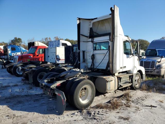 2017 Volvo VIN 4V4N39TG3HN987979 COPART salvage auction — MECHANICAL, In - Certificate Of Title, sold $5,000 on 2026-08-04 (photo 4)