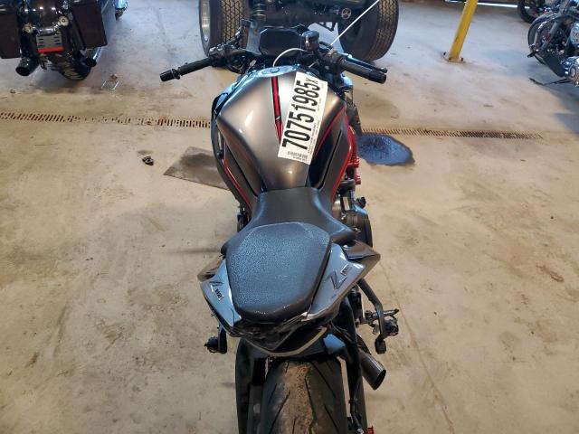 2022 Kawasaki Zr1000 VIN JKAZRCK16NA014047 COPART salvage auction — SIDE, NH - CERT OF TITLE-SALVAGE, sold $2,800 on 2026-07-30 (photo 6)