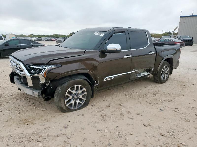 2025 Toyota Tundra VIN 5TFMA5DB7SX305948 COPART salvage auction — Side, TX - SALVAGE VEHICLE TITLE, sold $29,500 on 2025-12-31 (photo 1)