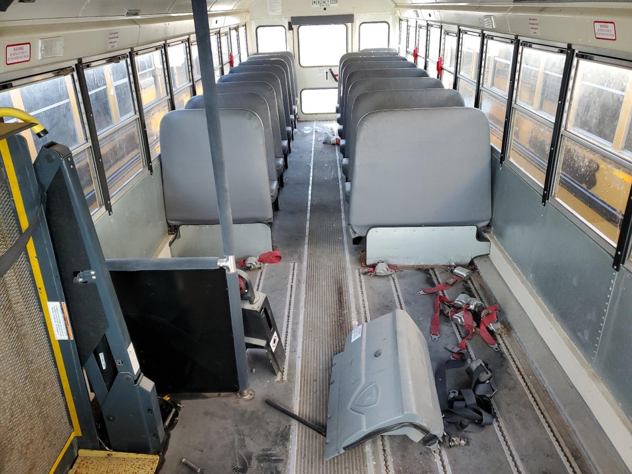2013 Ic Corporation Ce Series School VIN 4DRBUSKN3DB303412 COPART salvage auction — Minor Dent/Scratches, IA - CERTIFICATE OF TITLE, sold $1,200 on 2026-07-08 (photo 6)