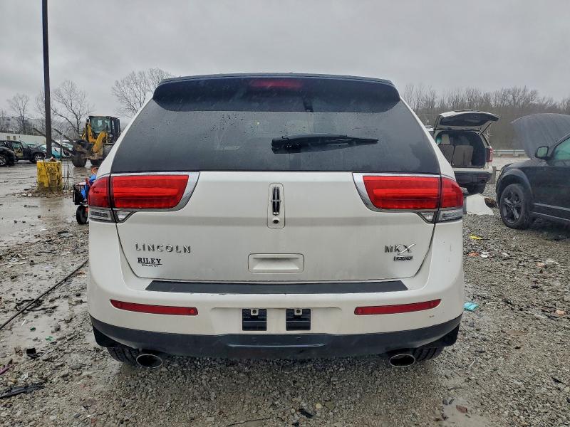 2014 Lincoln Mkx VIN 2LMDJ8JK0EBL13911 COPART salvage auction — FRONT END, Fl - Cert Of Title Slvg Rebuildable, sold $425 on 2026-07-09 (photo 6)