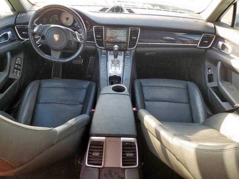 2014 Porsche Panamera VIN WP0AD2A70EL044747 COPART salvage auction — MINOR DENT/SCRATCHES, FL - CERT OF TITLE-MANUF BUY BACK, sold $3,800 on 2026-07-31 (photo 8)