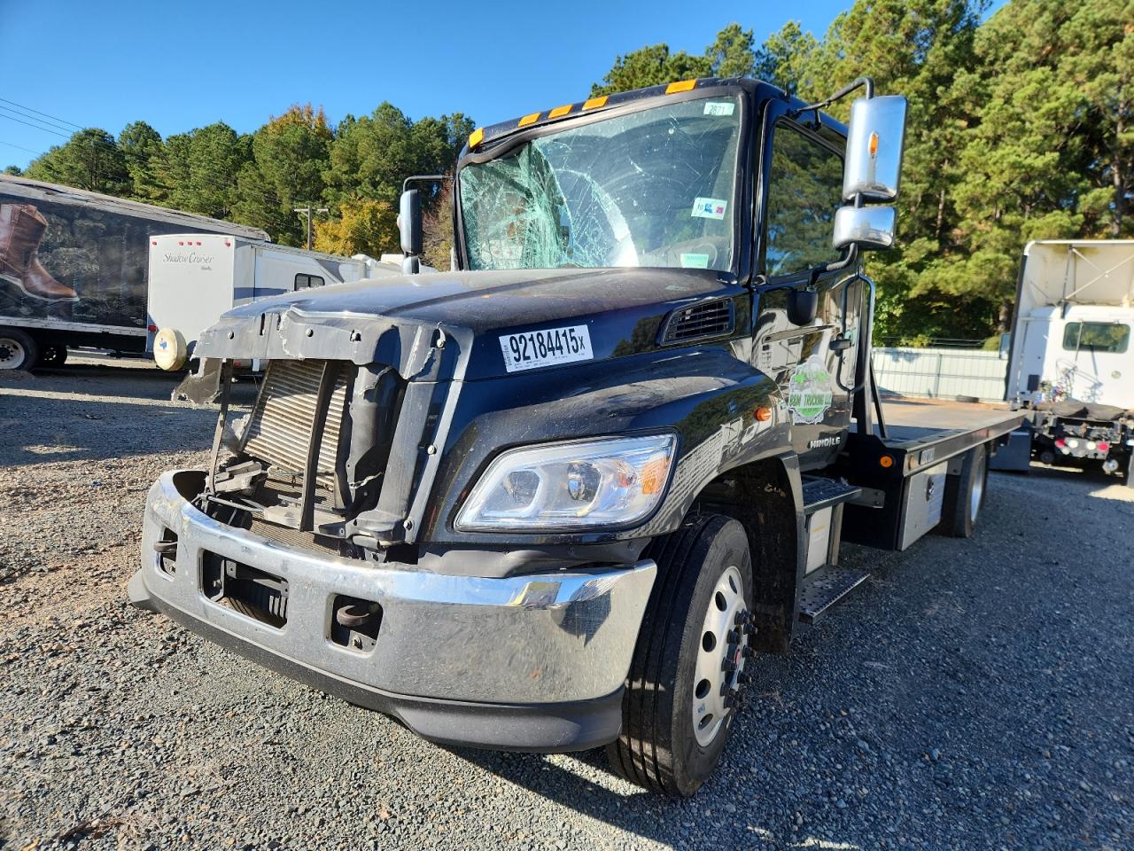 2025 Hino Tow truck VIN 5PVNJ7AN5S5T50963 COPART salvage auction — Front End, LA - CERT OF TITLE-SALVAGE, sold $31,750 on 2026-01-29 (photo 2)