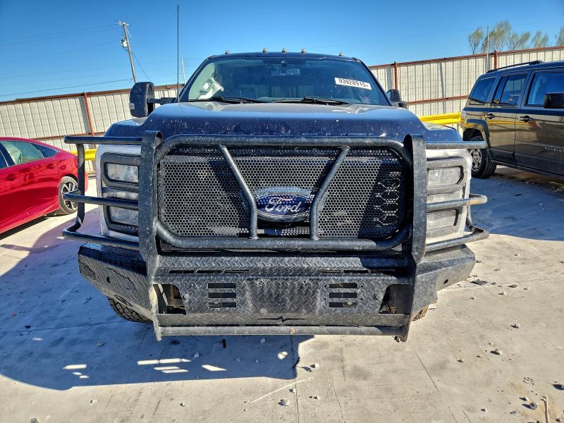 2024 Ford F-350 super duty VIN 1FT8W3DT0REC45162 COPART salvage auction — SIDE, Tx - Salvage Vehicle Title, sold $20,600 on 2026-07-29 (photo 5)