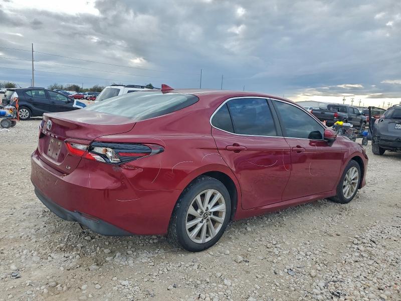 2022 Toyota Camry VIN 4T1C11AK4NU678066 COPART salvage auction — SIDE, Tx - Salvage Vehicle Title, sold $4,700 on 2026-07-02 (photo 3)
