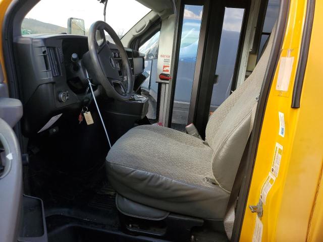 2011 Chevrolet Bus VIN 1GBHG31C391155775 COPART salvage auction — MINOR DENT/SCRATCHES, NY - CERTIFICATE OF TITLE, sold $2,500 on 2026-07-09 (photo 7)