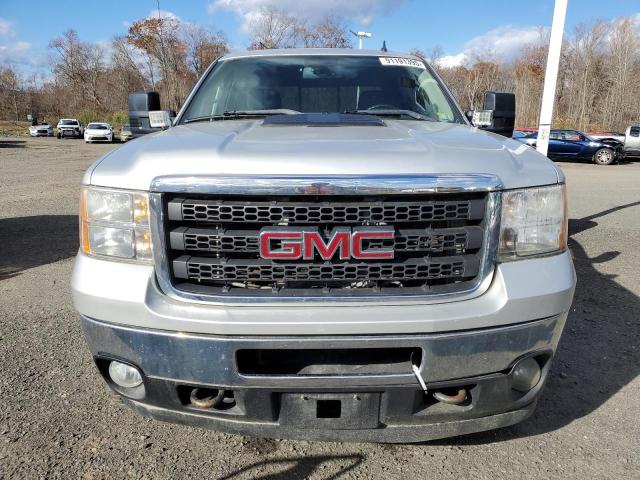 2011 Gmc SIERRA VIN 1GT120C88BF240980 COPART salvage auction — MINOR DENT/SCRATCHES, Vt - Certificate Of Title, sold $5,000 on 2026-07-09 (photo 5)