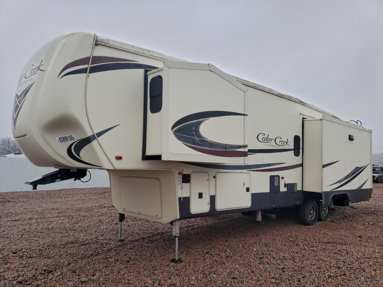 2018 Cedar creek Silverback VIN 4X4FCRL20JS219219 COPART salvage auction — Top/Roof, Salvage Title, sold $7,400 on 2026-01-22 (photo 2)
