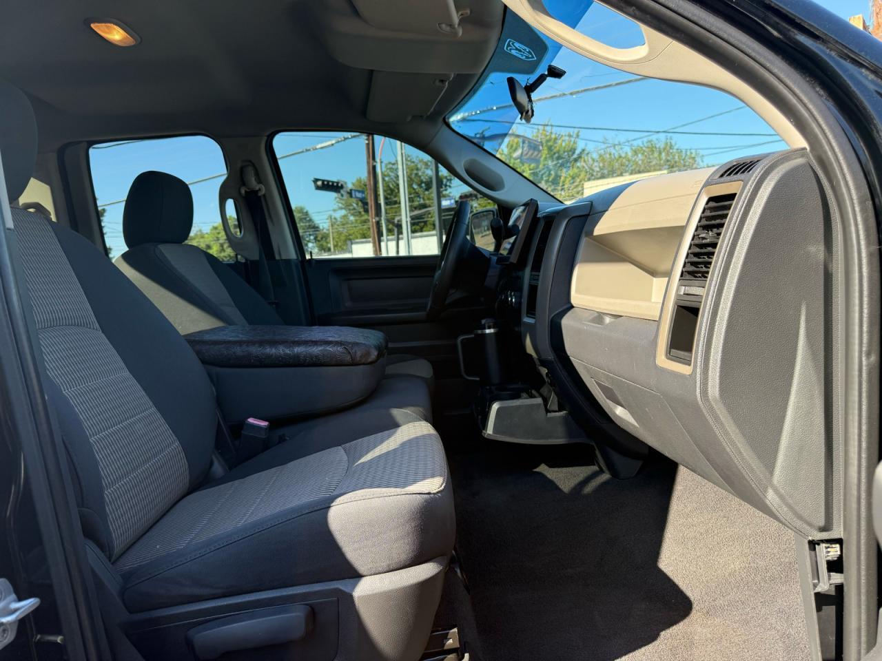 2012 Dodge Ram VIN 1C6RD6FT3CS139068 COPART salvage auction — Minor Dent/Scratches, TX - CERTIFICATE OF TITLE (P), sold $10,600 on 2025-12-03 (photo 5)