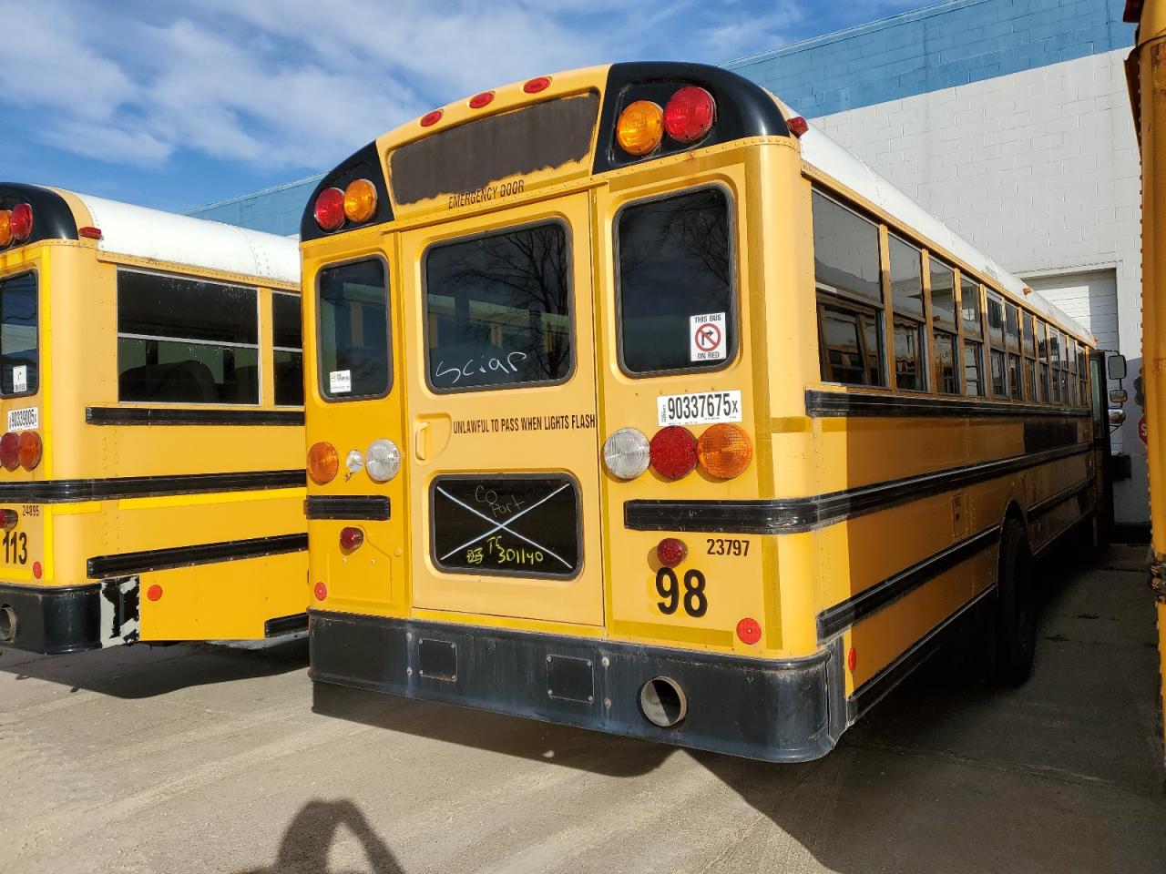 2013 Ic Corporation Ce Series School VIN 4DRBUSKN8DB301140 COPART salvage auction — Minor Dent/Scratches, IA - CERTIFICATE OF TITLE, sold $1,200 on 2026-07-08 (photo 4)