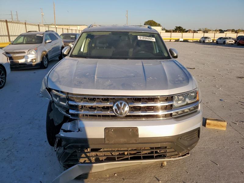 2018 Volkswagen Atlas VIN 1V2AR2CA0JC549965 COPART salvage auction — FRONT END, Tx - Salvage Vehicle Title, sold $4,400 on 2026-07-10 (photo 5)