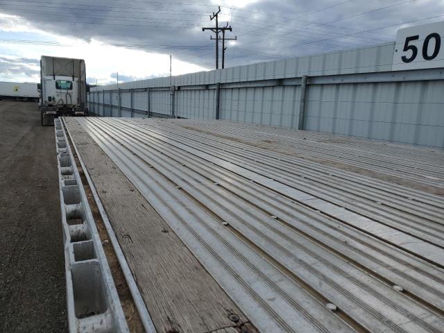 2005 Chaparral Trailer VIN 1C92F53285M949159 COPART salvage auction — UNDERCARRIAGE, MT - CERTIFICATE OF TITLE TOTALED, sold $3,250 on 2026-08-11 (photo 5)