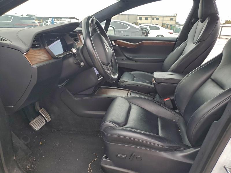 2020 Tesla Model x VIN 5YJXCDE2XLF271970 COPART salvage auction — UNDERCARRIAGE, Tx - Salvage Vehicle Title, sold $11,000 on 2026-07-08 (photo 7)