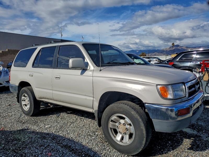 1998 Toyota 4runner VIN JT3GN86R2W0073601 COPART salvage auction — REAR END, CA - DIS/DLR/EXP ONLY CLEAN TITLE, sold $375 on 2026-07-29 (photo 4)