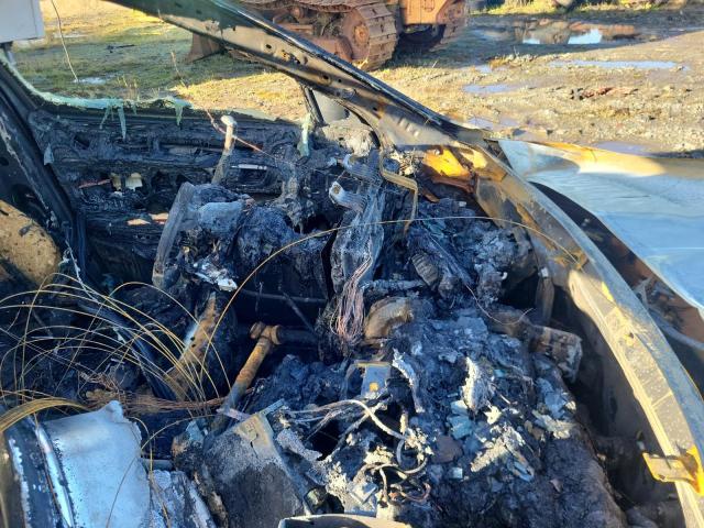 2023 Hyundai Sonata hybrid VIN KMHL34JJ7PA064328 COPART salvage auction — BURN, Ns - Cert Of Reg - Non-Repairable, sold $80 on 2026-07-09 (photo 9)