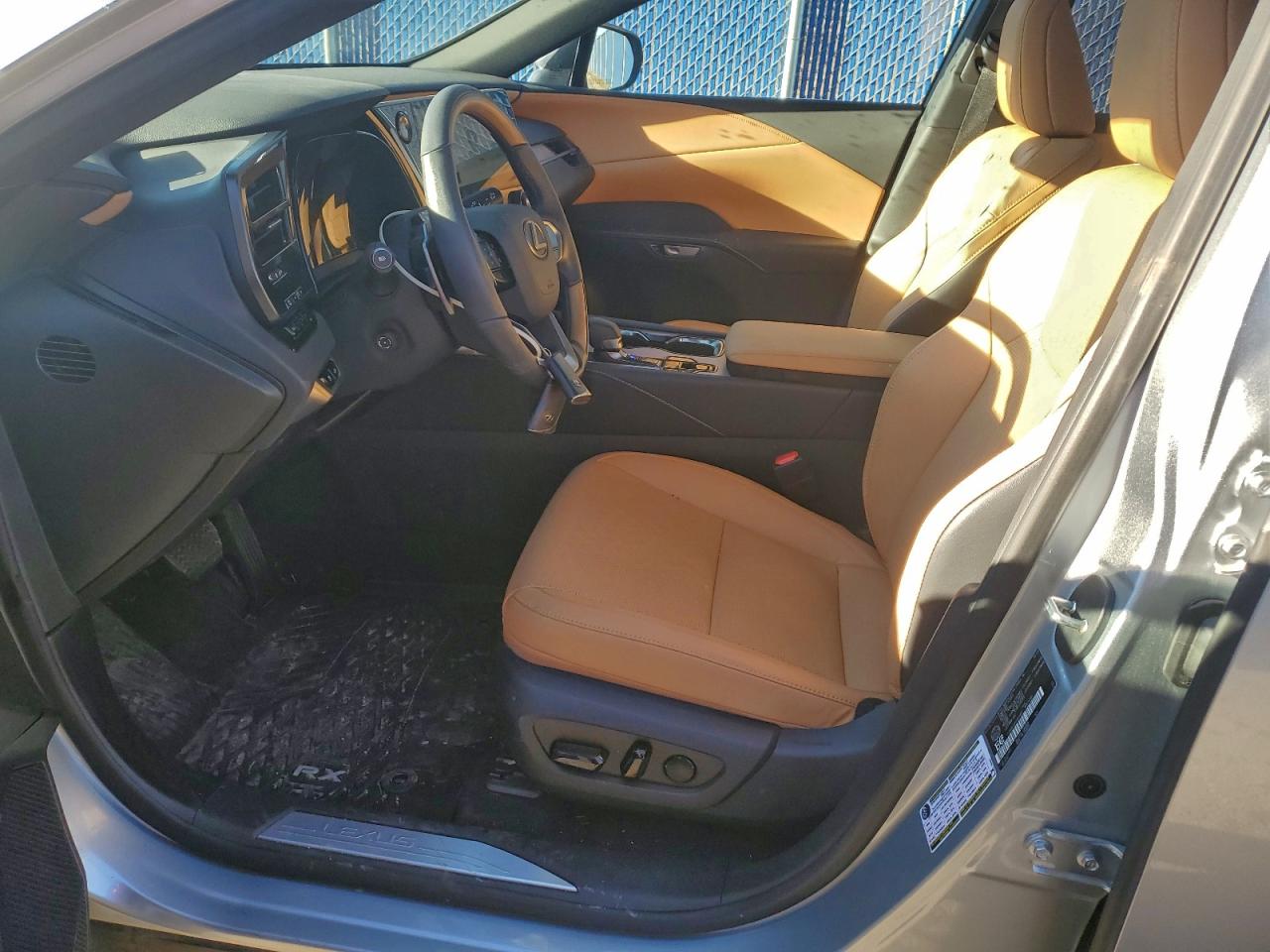 2025 Lexus RX 350h VIN 2T2BBMCA8SC094969 COPART salvage auction — Front End, NS - SALVAGE TITLE, sold $49,250 on 2026-01-22 (photo 7)