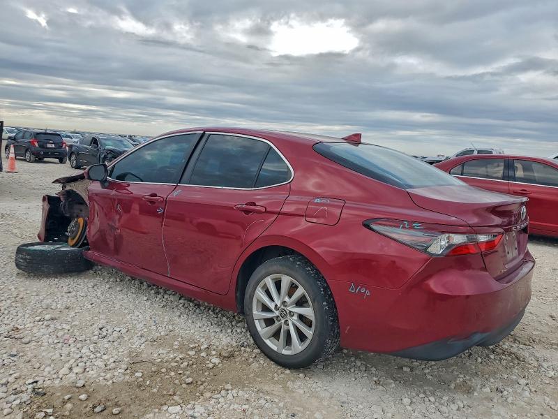 2022 Toyota Camry VIN 4T1C11AK4NU678066 COPART salvage auction — SIDE, Tx - Salvage Vehicle Title, sold $4,700 on 2026-07-02 (photo 2)