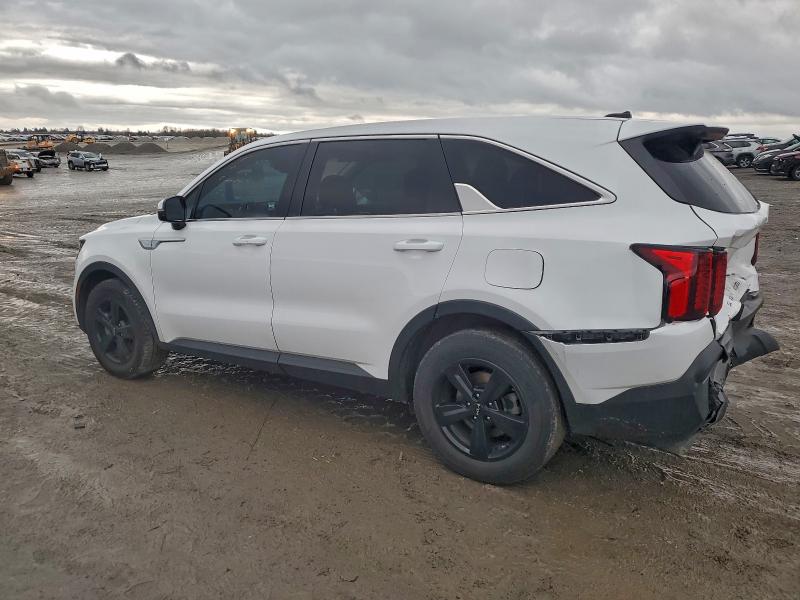 2022 Kia Sorento VIN 5XYRG4LC1NG075873 COPART salvage auction — REAR END, IN - CERT OF TITLE-SALVAGE TITLE, sold $7,000 on 2026-07-30 (photo 2)