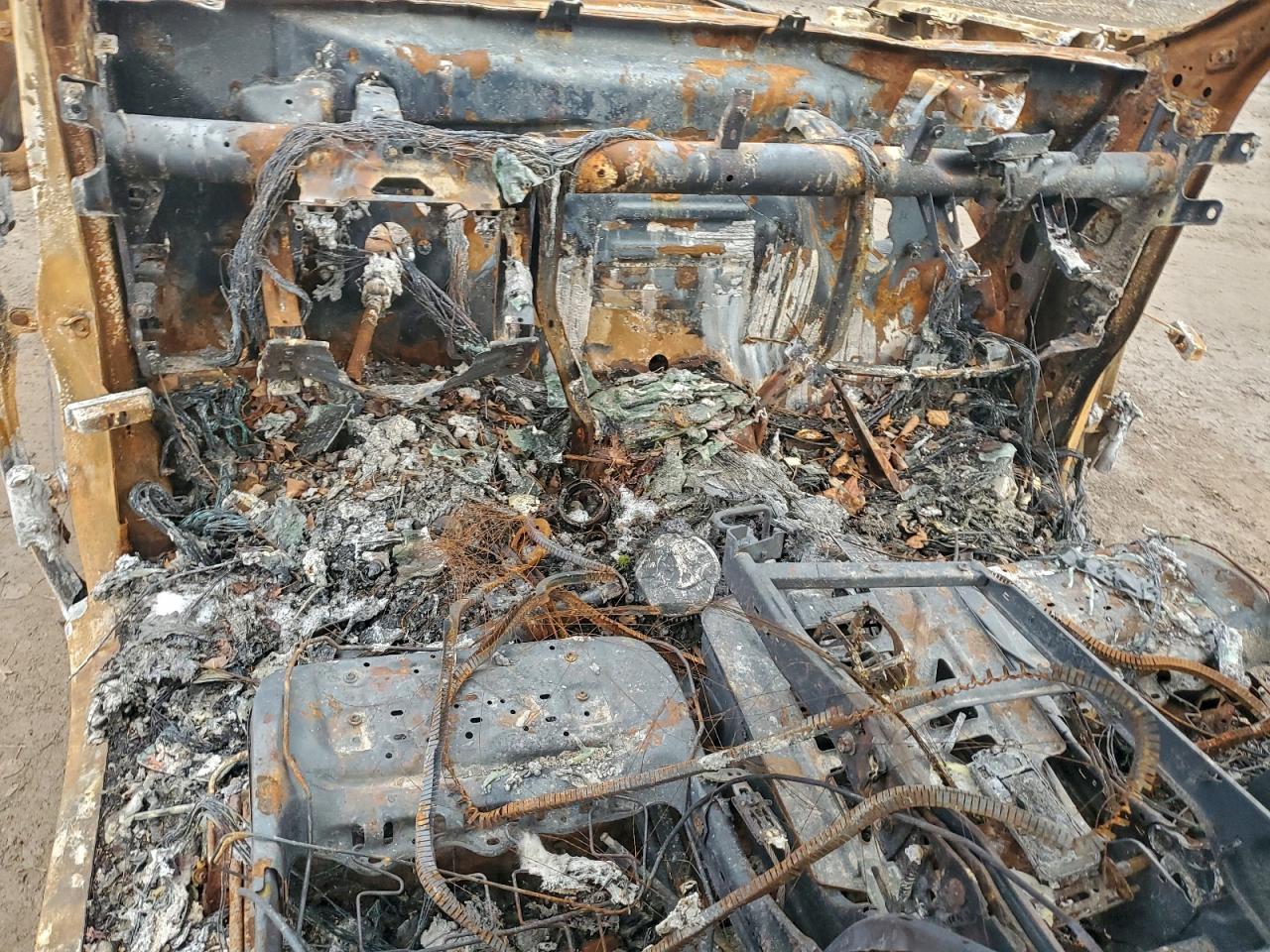 2024 Chevrolet Silverado VIN 1GCRDEEK8RZ173521 COPART salvage auction — Burn, Bn - Non-Repairable, sold $325 on 2026-07-09 (photo 8)