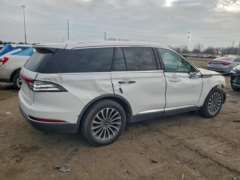 2023 Lincoln Aviator VIN 5LM5J7WC1PGL02064 COPART salvage auction — ROLLOVER, AL - CERT OF TITLE-SALVAGE TITLE, sold $3,900 on 2026-07-02 (photo 3)