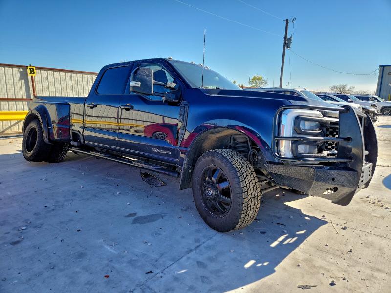 2024 Ford F-350 super duty VIN 1FT8W3DT0REC45162 COPART salvage auction — SIDE, Tx - Salvage Vehicle Title, sold $20,600 on 2026-07-29 (photo 4)