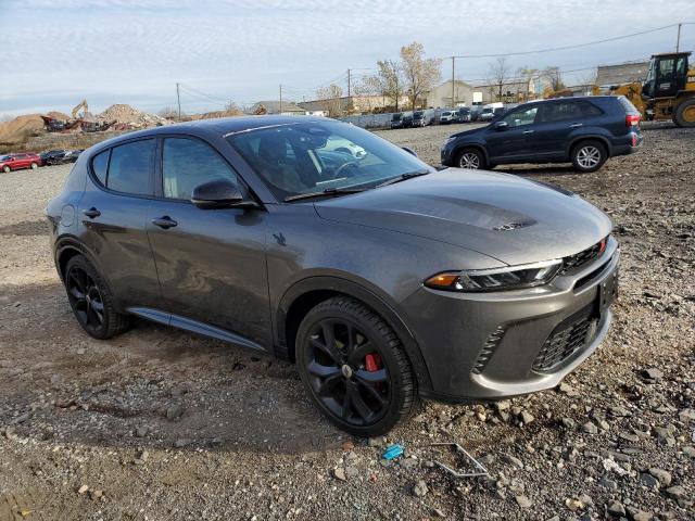 2024 Dodge Hornet VIN ZACPDFDW9R3A10951 COPART salvage auction — SIDE, ID - SALVAGE CERTIFICATE OF TITLE, sold $8,200 on 2026-08-20 (photo 4)