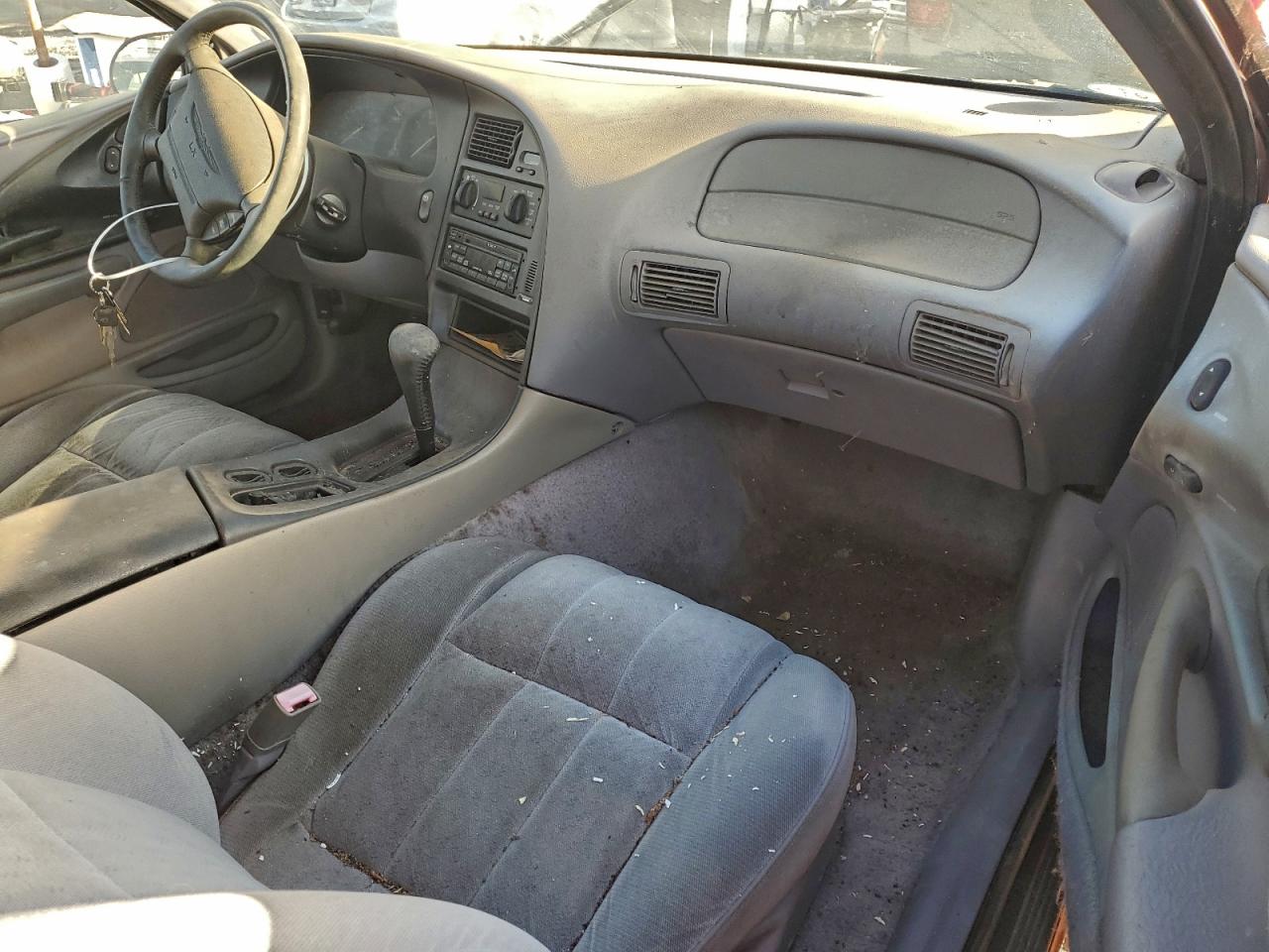 1995 Ford Thunderbird VIN 1FALP62W7SH202406 COPART salvage auction — Rear End, CA - DIS/DLR/EXP ONLY CLEAN TITLE, sold $500 on 2026-07-08 (photo 8)
